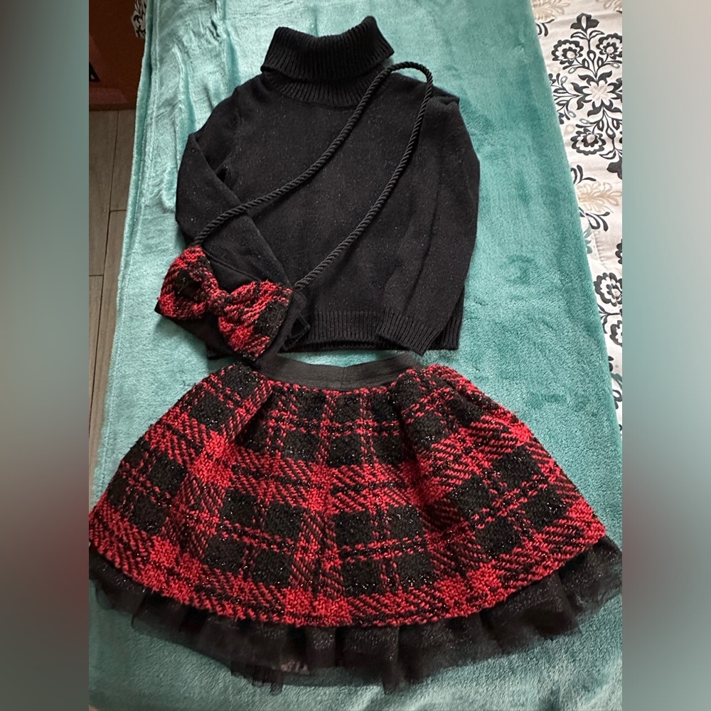 cynthia rowley girls sweater and skirt size 5